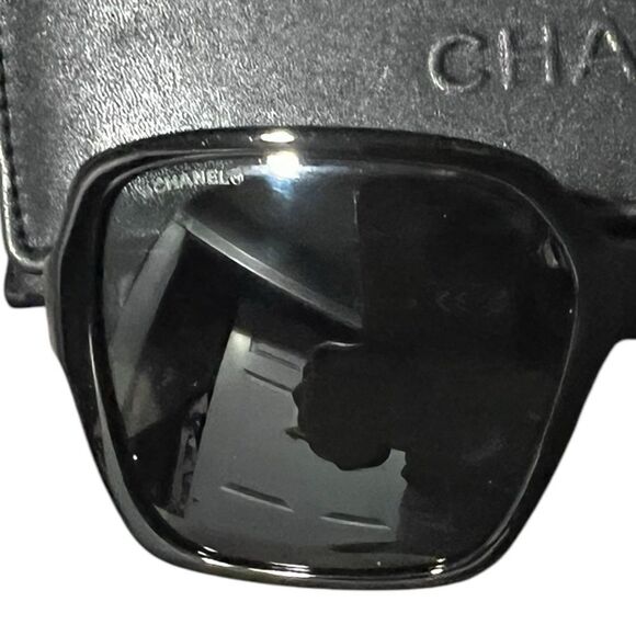CHANEL sunglasses main image 6